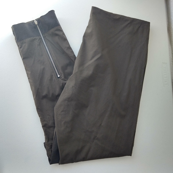 Elm by Matthildur Green Pleated Knee Cropped Pants - Picture 9 of 9